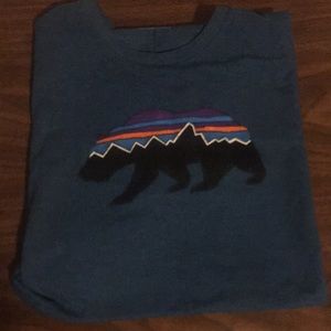 Patagonia logo shirt